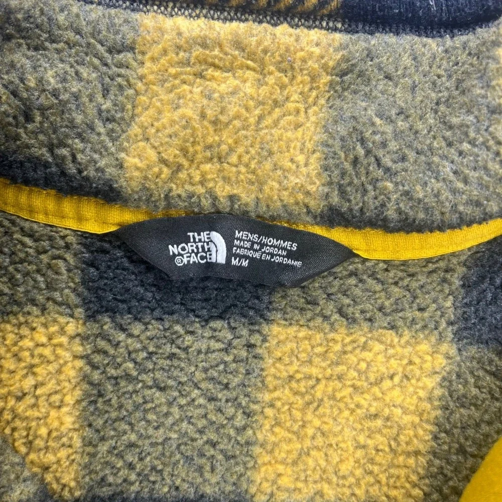The North Face Mens Yellow Black Buffalo Plaid Quarter Zip Fleece Pullover M